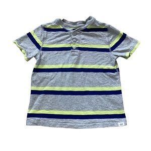 Baby GAP Short Sleeve Striped Henley T-Shirt (100% Cotton, Size 4 Years Toddler)